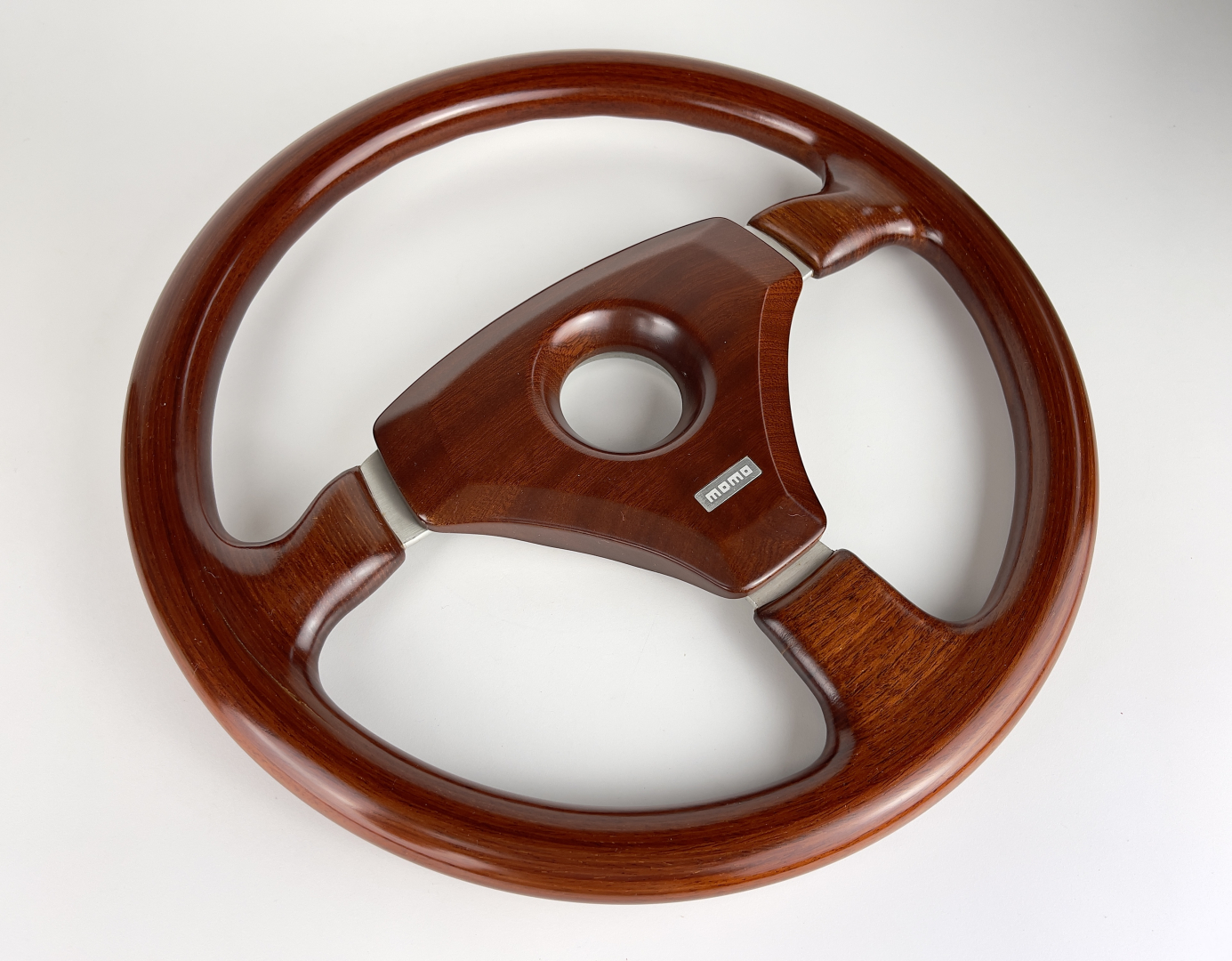 MOMO Wooden steering wheel