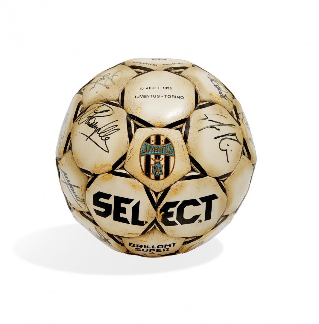 Pallone clearance calcio lotto